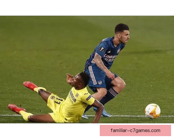 比利亚雷亚尔俱乐部迎来新主帅球队目标重建争取欧战资格 比利亚雷亚尔俱乐部迎来新主帅球队目标重建争取欧战资格