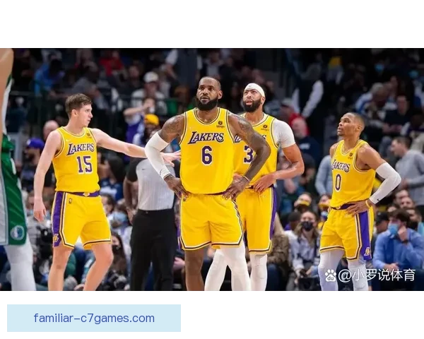 NBA季后赛激战正酣詹姆斯领衔湖人逆袭勇士争夺总冠军荣耀